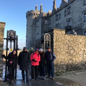 castello di Kilkenny e viaggiatori